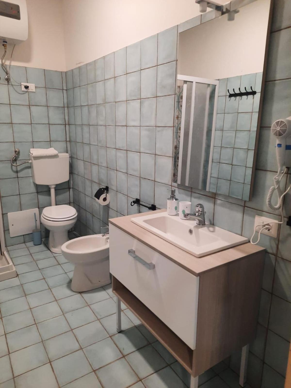 Villa Miriam 蒙德拉戈内 外观 照片